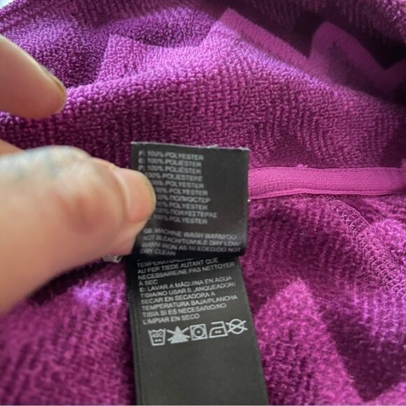 The North Face Crescent Magenta Fleece Sweater - Picture 8 of 10